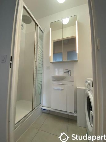 Appartement a louer paris-18e-arrondissement - 1 pièce(s) - 10 m2 - Surfyn