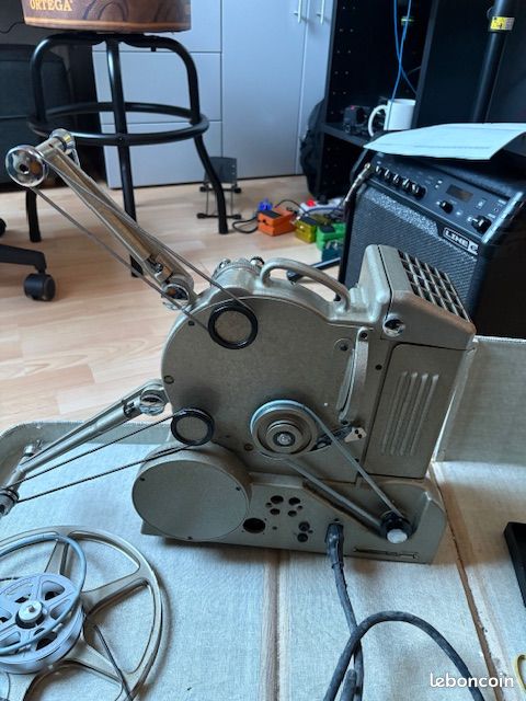 Projecteur De Films Heurtier Super Sie 50 Supertri - Ancien - Fonctionnel
