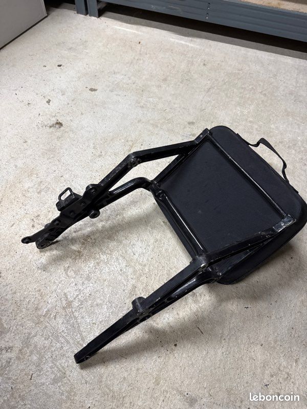 Honda XL 600 support arrière (image 2)