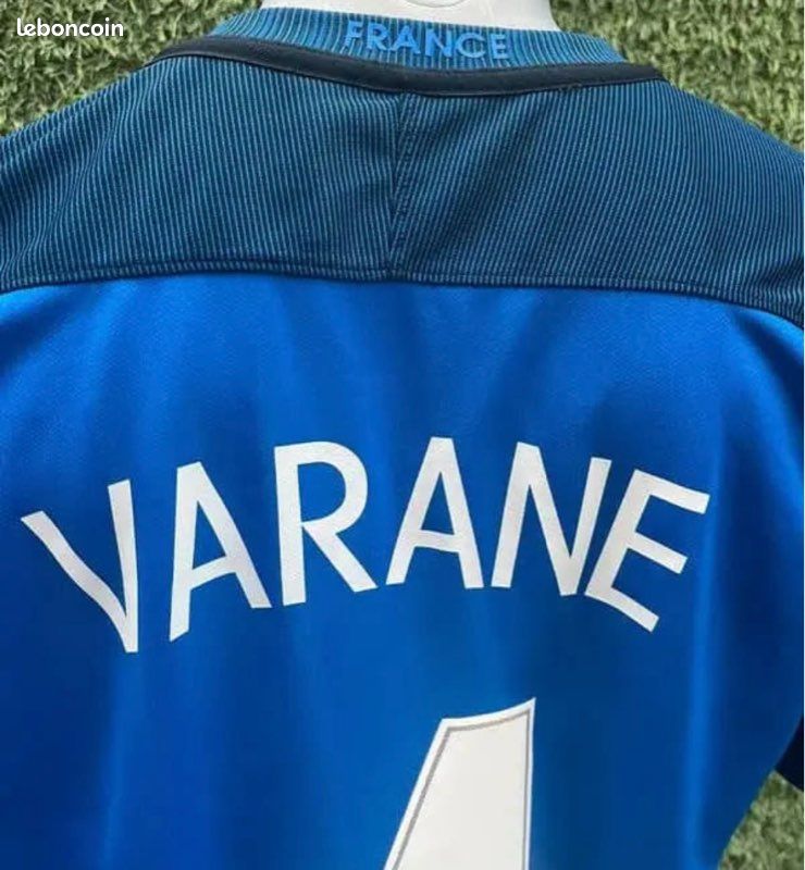 Maillot De Foot Varane Équipe De France - Nike Domicile 2015-2016 - Taille M - N°4