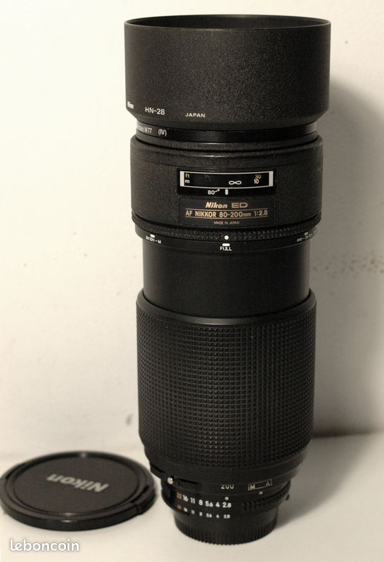 OBJECTIF NIKON AF Zoom-NIKKOR 80-200 mm f/2,8D IF-ED capot plus. Two