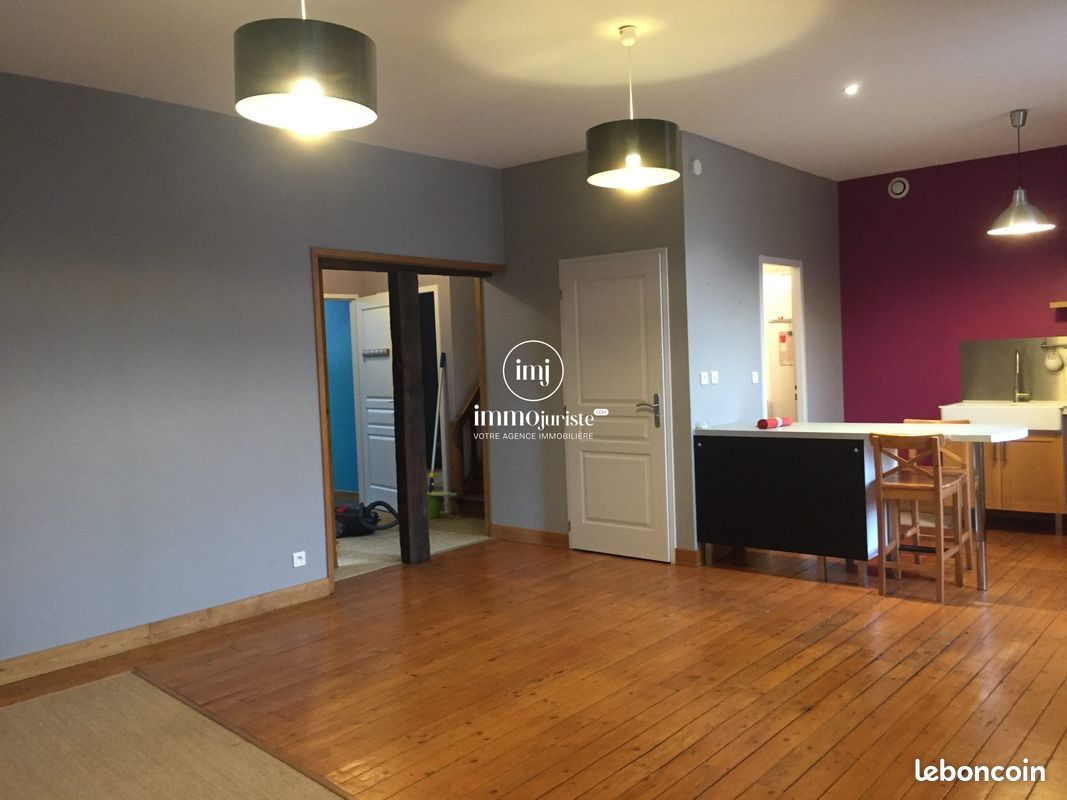 Appartement 4 pièces 95 m² · à Saint-Victurnien · 95 m² · 90 000 €