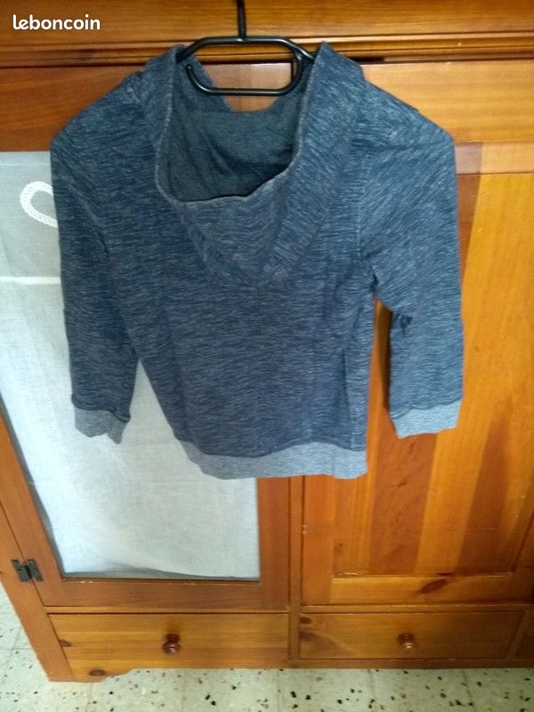 Lot 8 ans 4 vestes et un t shirt marque in extenso Decathlon umbro (image 5)