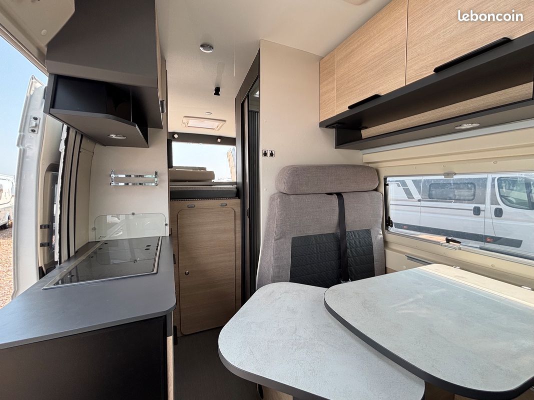 FOURGON DREAMER CAMPER SPORT FUN PLUS porte moto (image 5)
