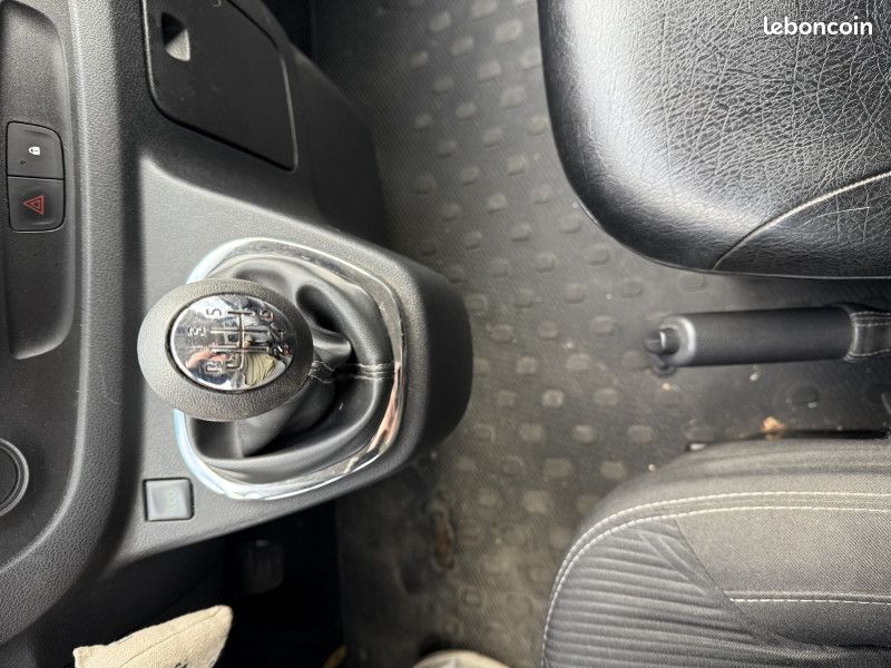 Renault TRAFIC III FG L1H1 1000 1.6 DCI 125CH ENERGY CONFORT EURO6 (image 14)