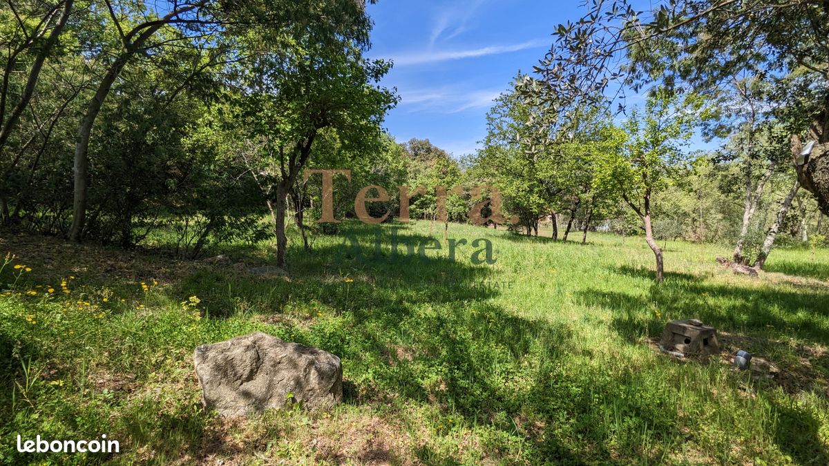 Terrain 3073 m² · à Villelongue-Dels-Monts · 3 073 m² · 199 000 €
