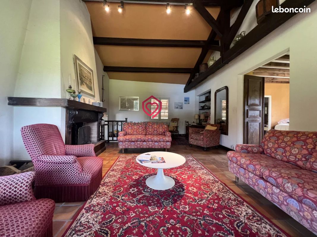 Propriété 7 pièces 228 m² (image 5)