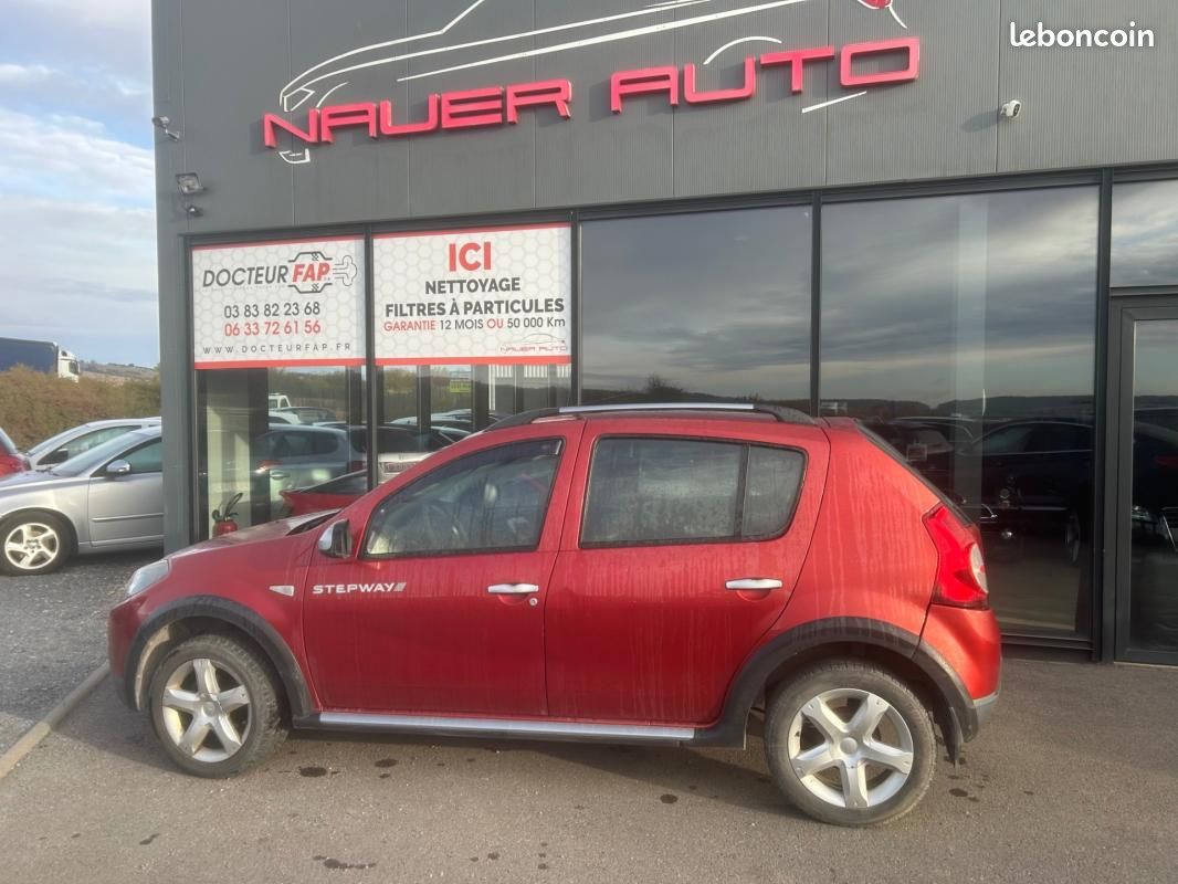 Dacia Sandero 1.5 dCi 70 eco2 Stepway (image 1)