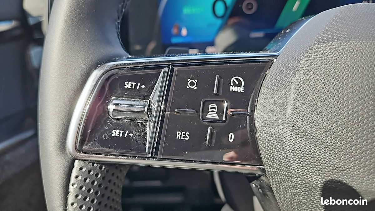 Renault espace e tech full hybrid 200 gsr2 techno (image 25)