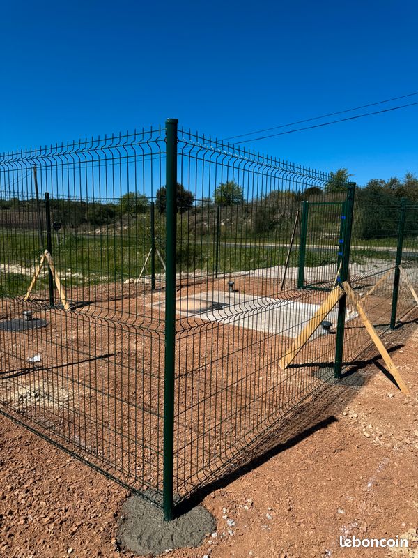 Vends et installation de Clôture grillage rigides au Meilleur Rapport qualité/prix (image 5)