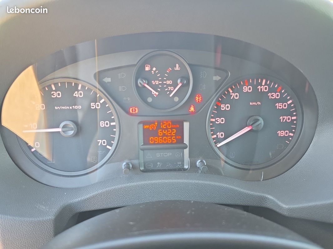 Peugeot expert fourgon 1.6 hdi 90 fap pack clim tole 229 l2h1 n (image 14)