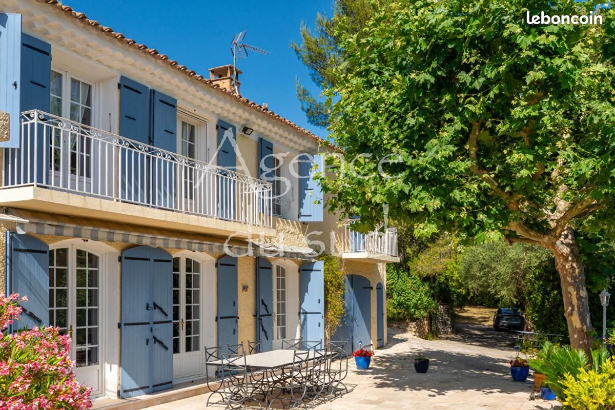 Maison 8 pièces 290 m² · à Aubagne · 290 m² · 799 000 €