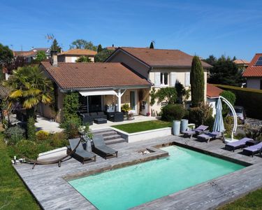 Maison 710 000 € - 145 m²