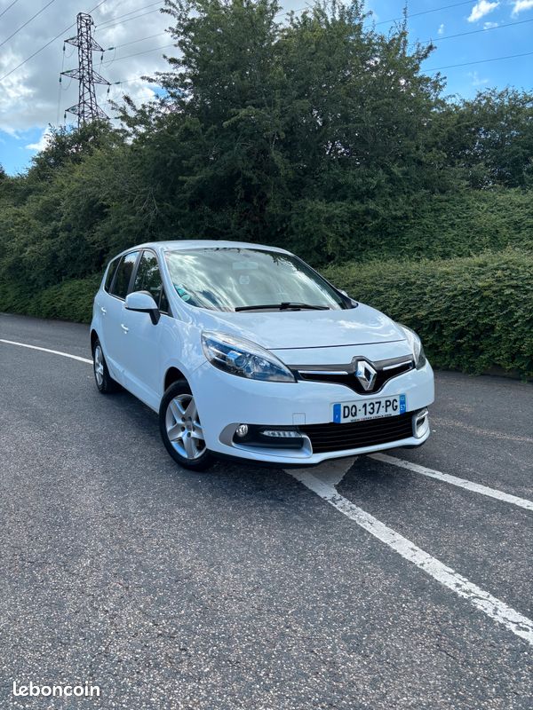 Renault Grand Scenic III phase 3 - 1.5 dCi 110ch - 2015 (image 2)