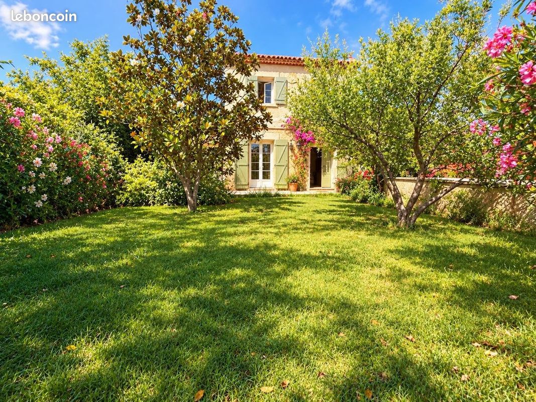 Maison 6 pièces 144 m² · à Paradou · 144 m² · 499 000 €