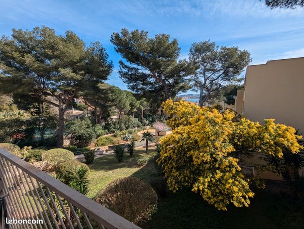 Loue appartement T3 Sanary sur Mer (83110)