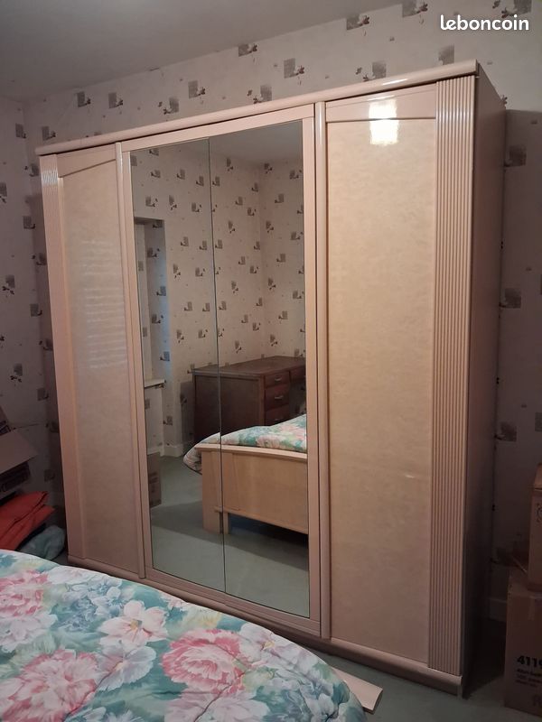 Lit double + armoire (image 3)