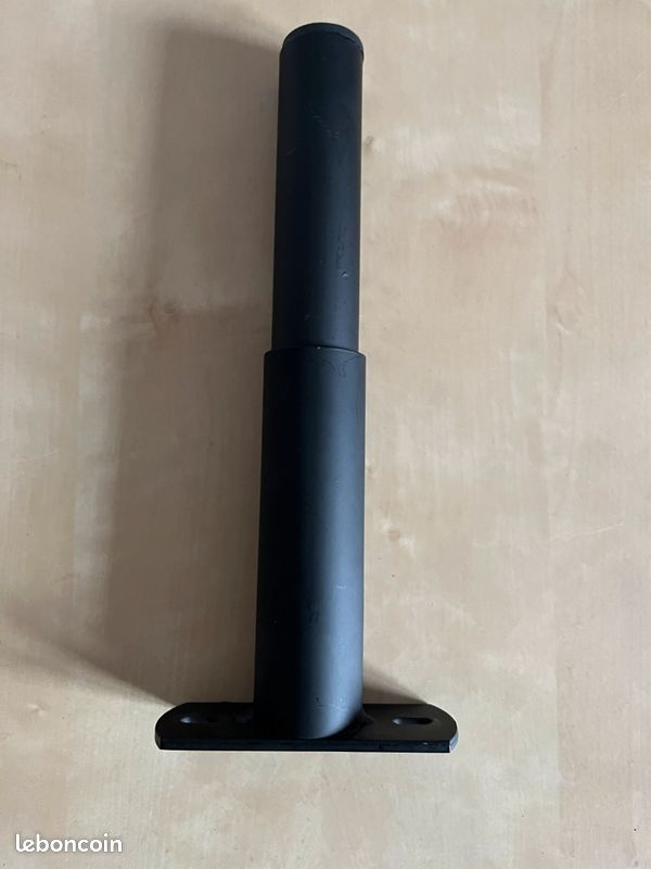 Pied réglable (image 3)