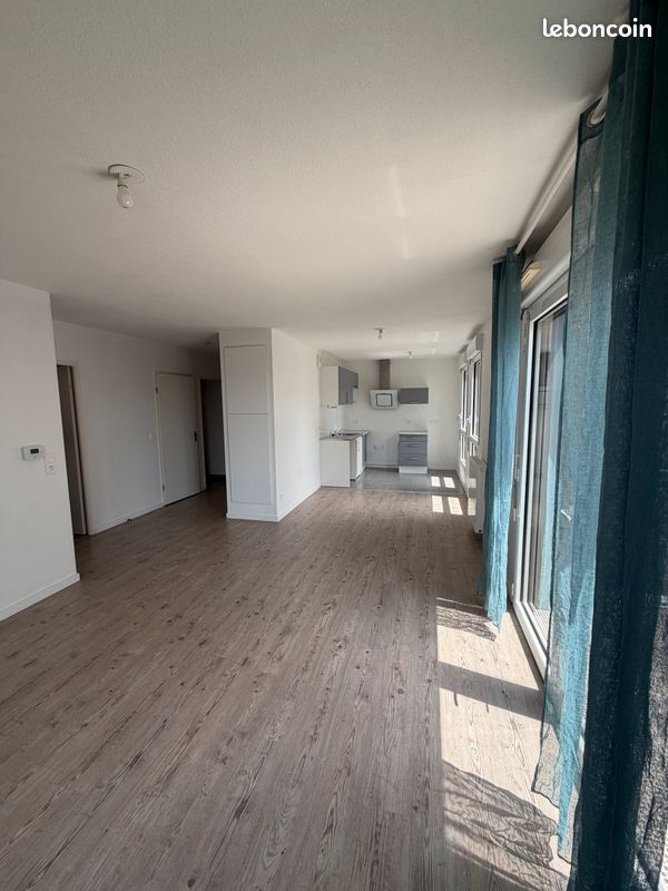Appartement 3 pièces 65 m² · à Bordeaux · 65 m² · 1 090 €/mois