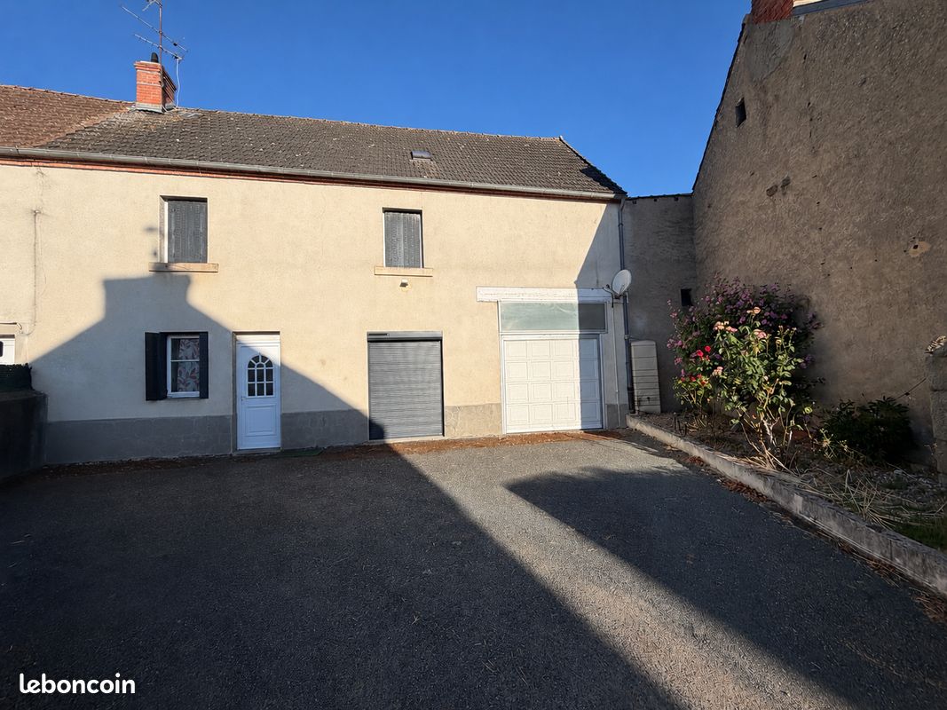 Maison 5 pièces 130 m² · à Fontanières · 130 m² · 69 000 €