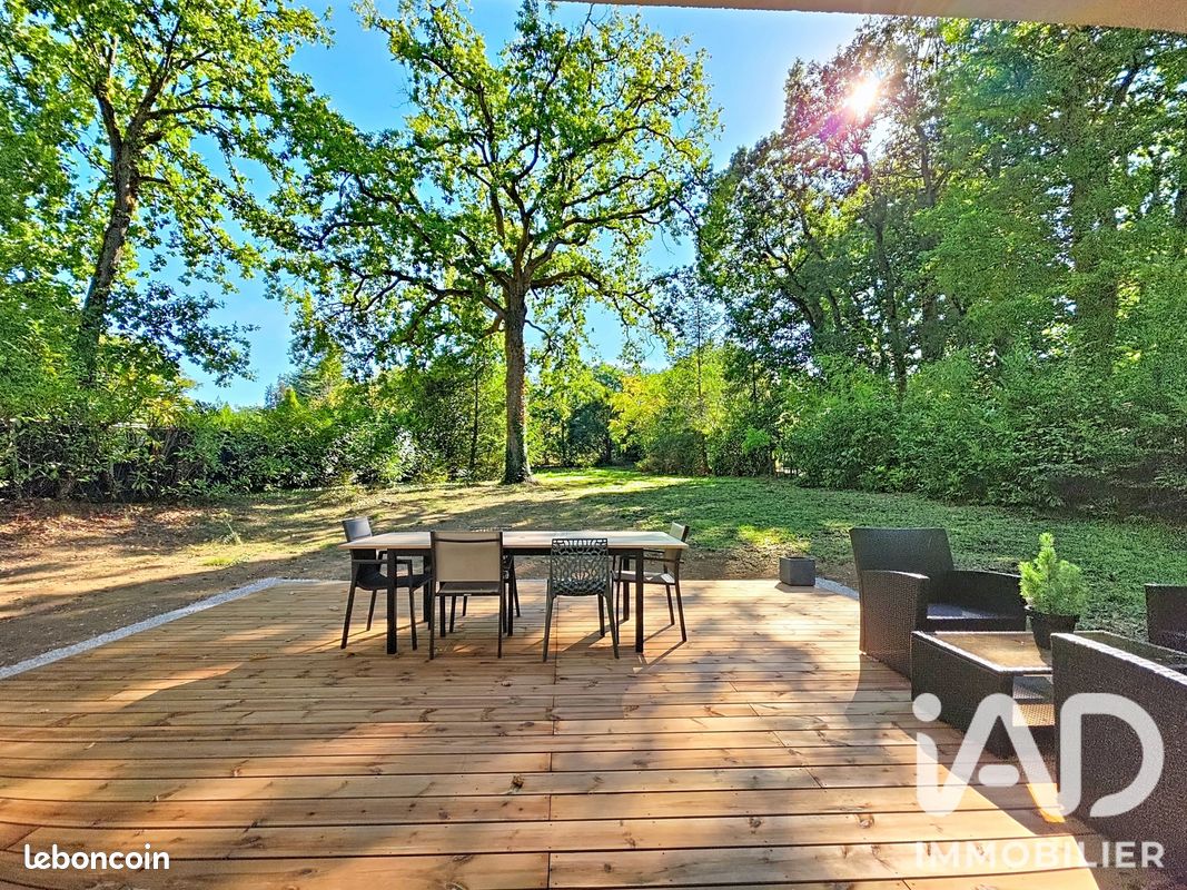 Maison 8 pièces 232 m² · à Saint-Fargeau-Ponthierry · 232 m² · 575 000 €