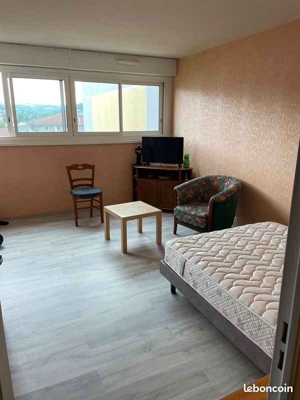 Appartement 1 pièce 33 m² · à Aurillac · 33 m² · 400 €