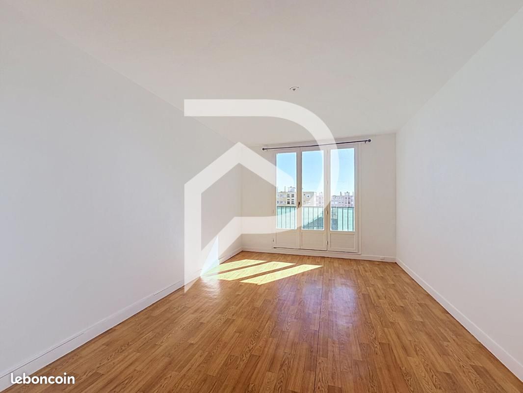 Appartement 3 pièces 56 m² · à Dreux · 56 m² · 65 000 €