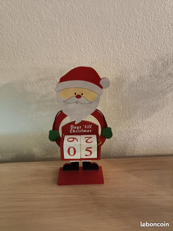 WSGFPO Calendrier De L'Avent Du Père Noël En Feutrine Nicolas Compte à Rebours 24 Jours Avec Poches Pour Mur Porte Bureau Domicile, Red