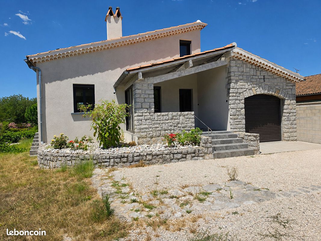 Maison 5 pièces 138 m² · à Ruoms · 138 m² · 368 000 €