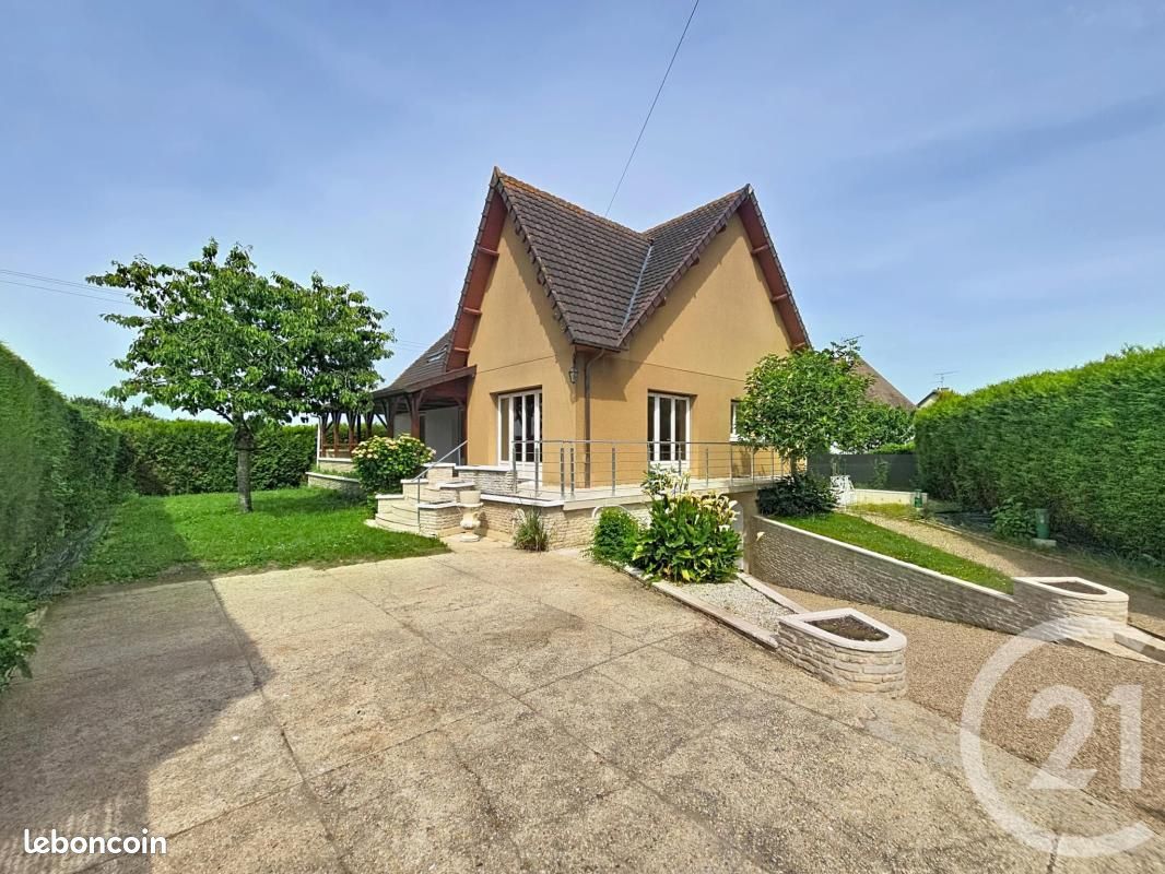 Maison 8 pièces 202 m² · à Louvigny · 202 m² · 499 900 €