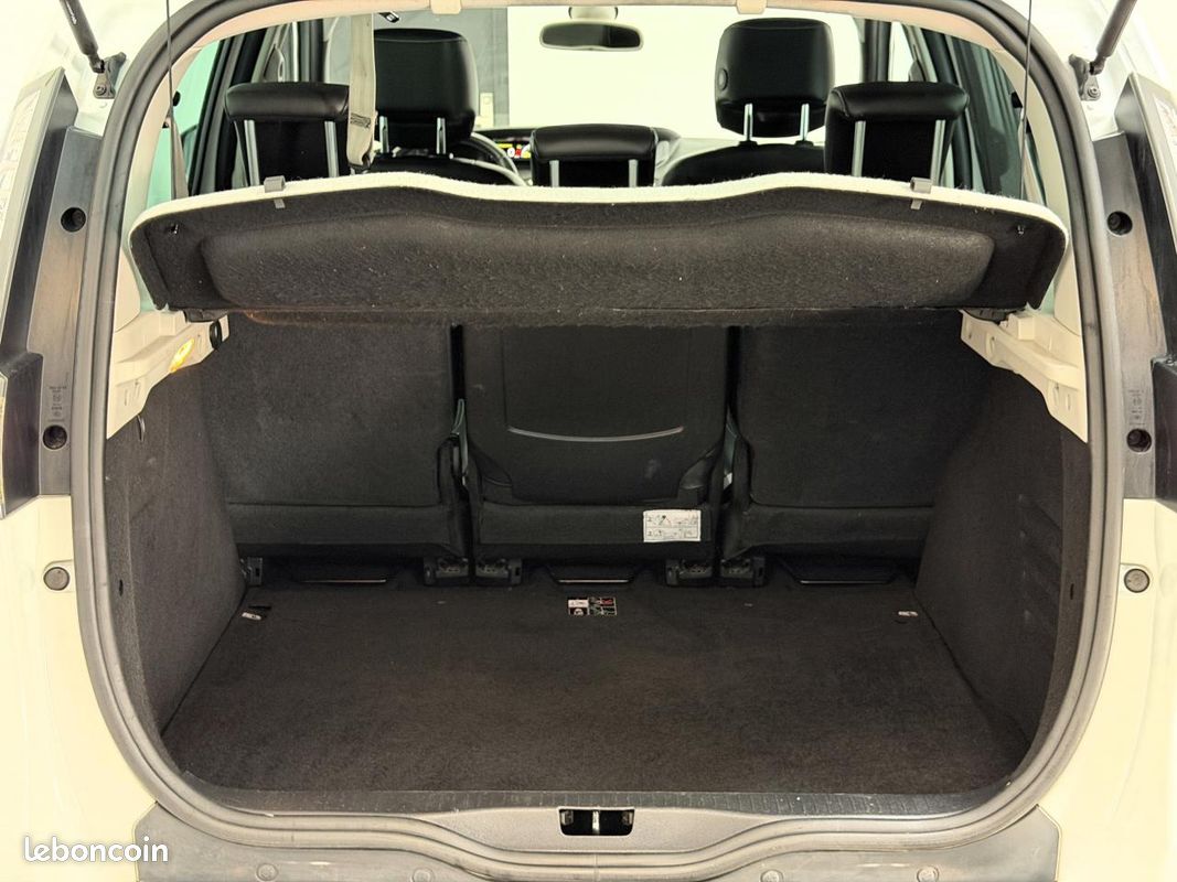 RENAULT SCENIC 1.6 Energy dCi - 130 Euro 6 III MONOSPACE Bose (image 12)