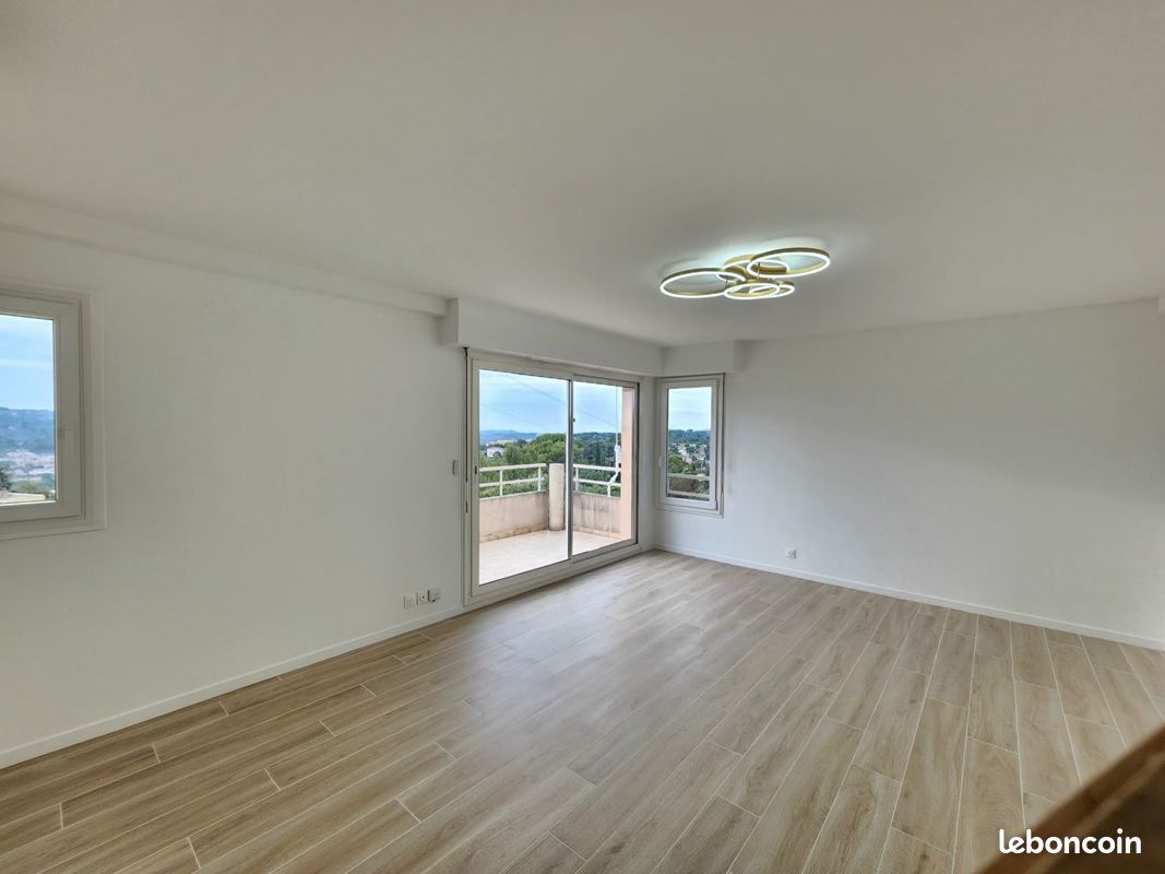 Appartement 4 pièces 90 m² · à Grasse · 90 m² · 1 700 €/mois