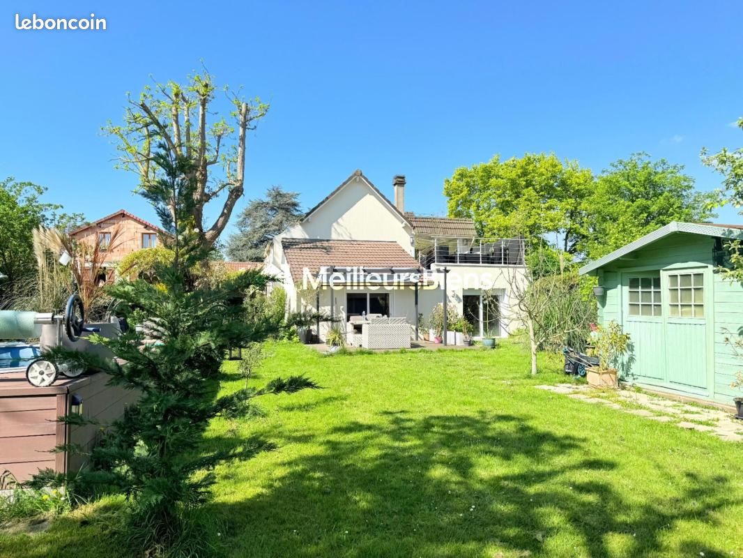Maison 9 pièces 152 m² · à Auvers-sur-Oise · 152 m² · 448 000 €