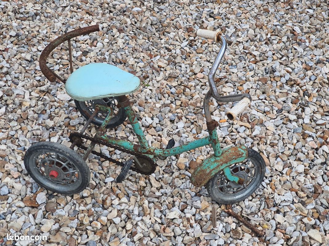 Vélos anciens (image 2)