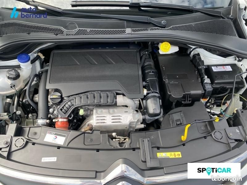 Citroen C3 1.2 PureTech 110ch S&S Shine EAT6 (image 12)