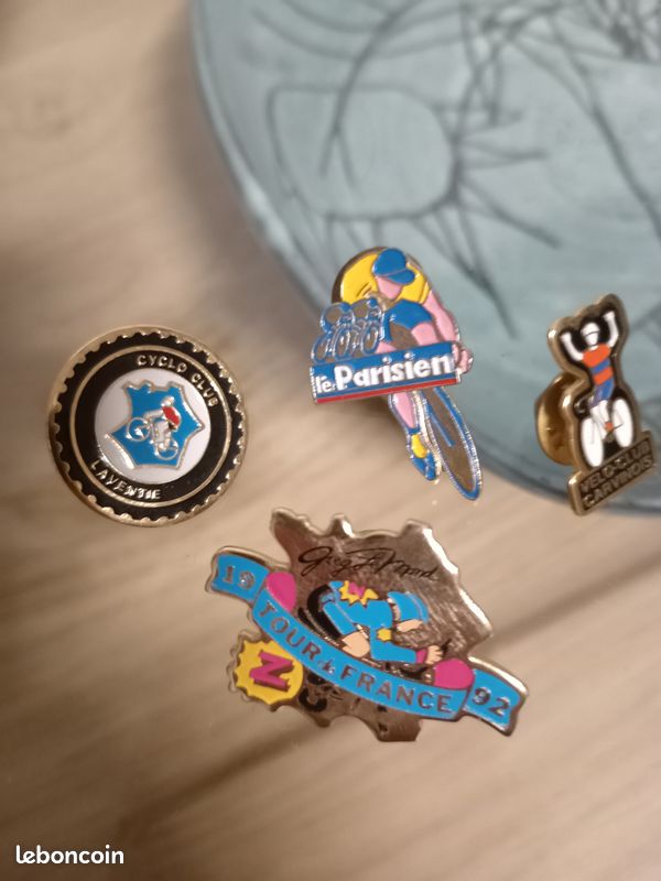 Lot De 20 Pin's Cyclisme - Vélo, Course, Club, Tour De France - Collection