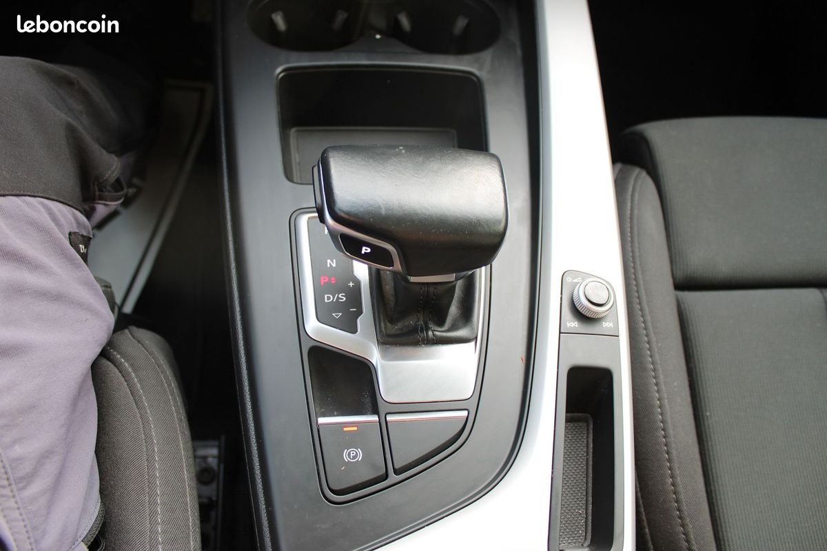 Audi A4 AVANT 35 TDI BUISNESS LINE 163 CV GPS 3D CAMÉRA USB JA 17 FULL LED BOITE AUTO S-TRONIC (image 15)