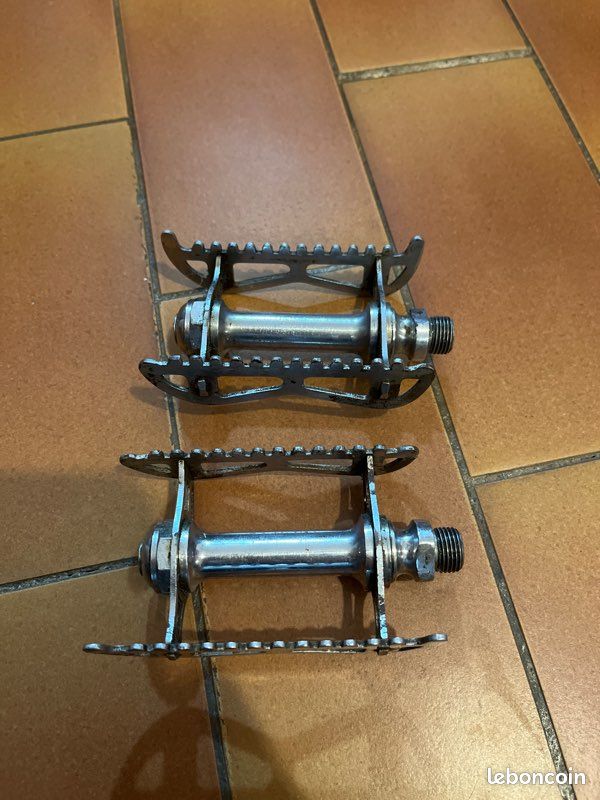 Paire De Pédales Lyotard 46D - Pas Français - Pour Vélo Ancien De Route - Occasion