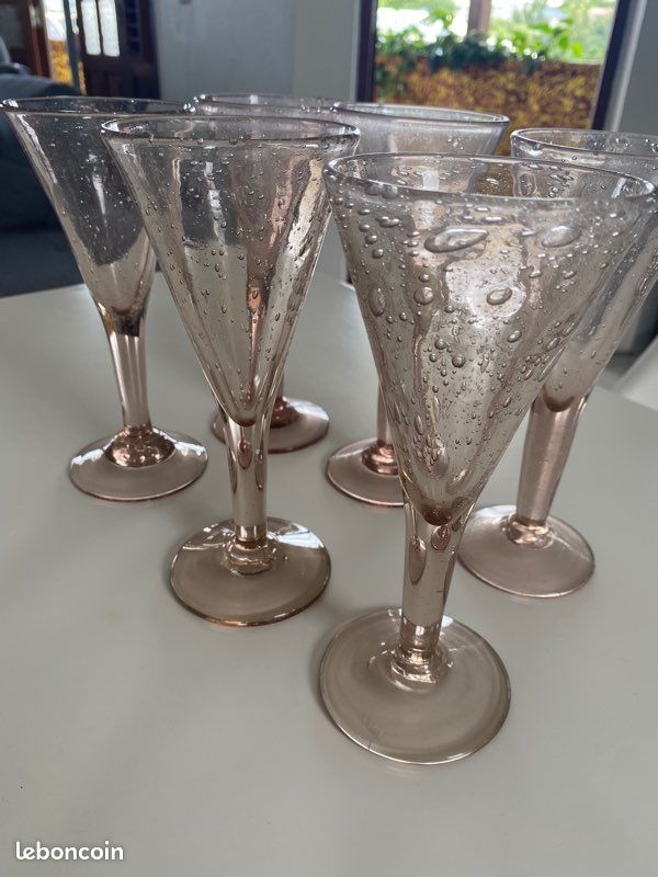 6 coupes de champagne Soufflées à la bouche (image 5)