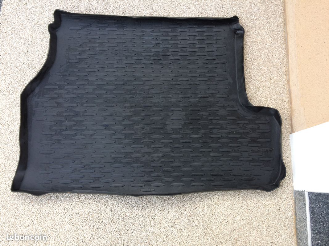 TAPIS PROTECTION DE COFRE BMW serie 3 (image 3)