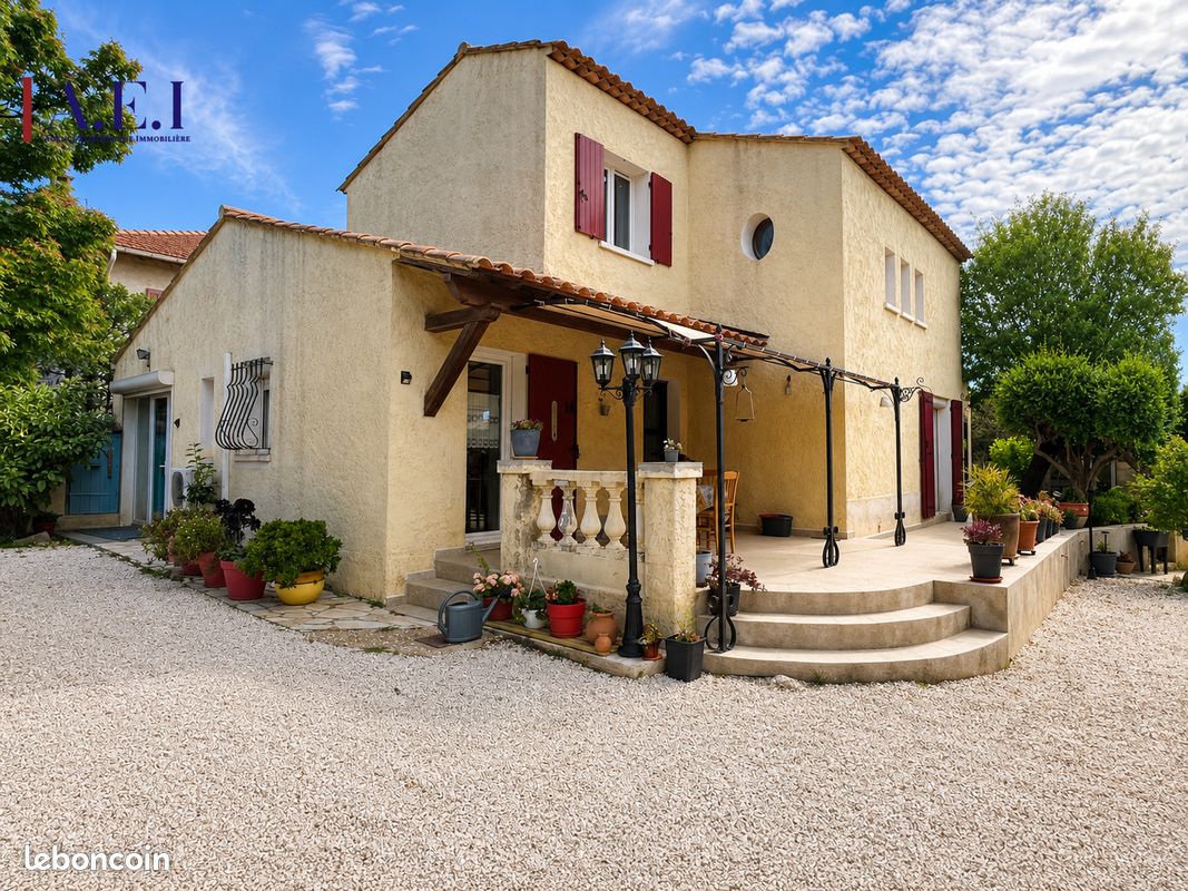 Maison 5 pièces 136 m² · à La Seyne-sur-Mer · 136 m² · 599 000 €