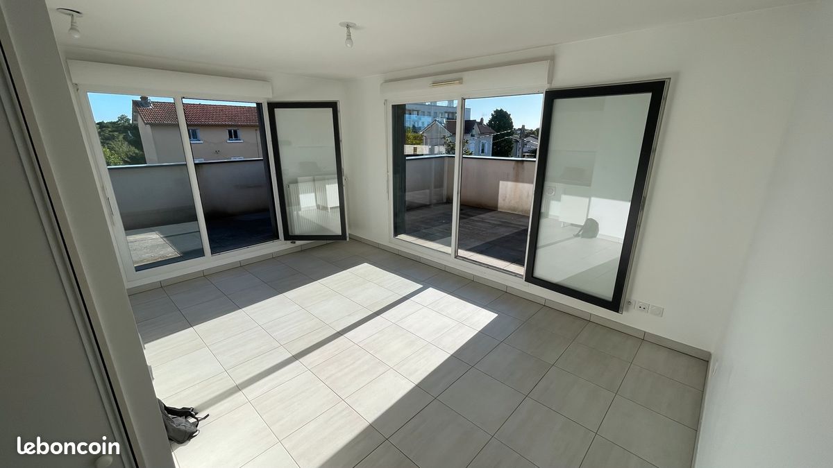 Appartement 2 pièces 43 m² · à Villefranche-sur-Saône · 43 m² · 175 000 €