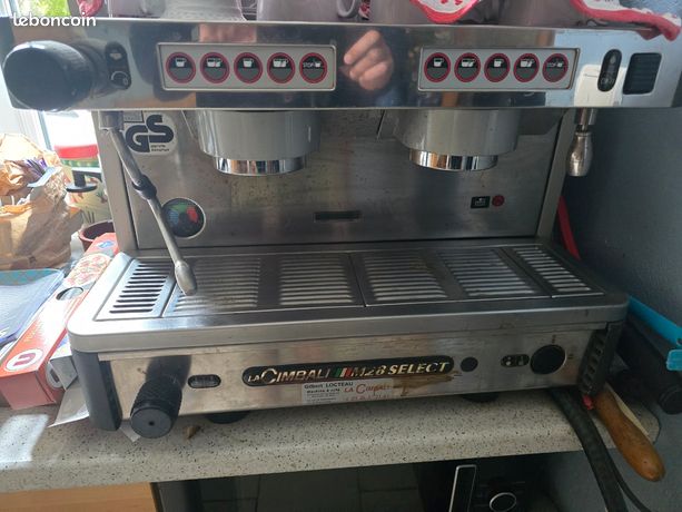 Machine à café Cimbali M28 select Équipements pour restaurants