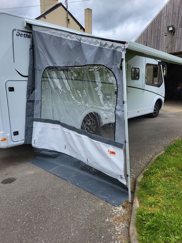 Paroi latérale pour store fiamma camping car - Équipement caravaning