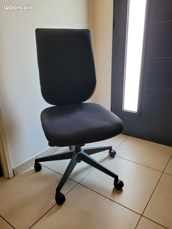 Bureau et chaise de bureau (image 3)