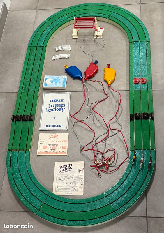 Circuit De Chevaux électriques Vintage Jump Jockey JJ130 – Jouet Miniature