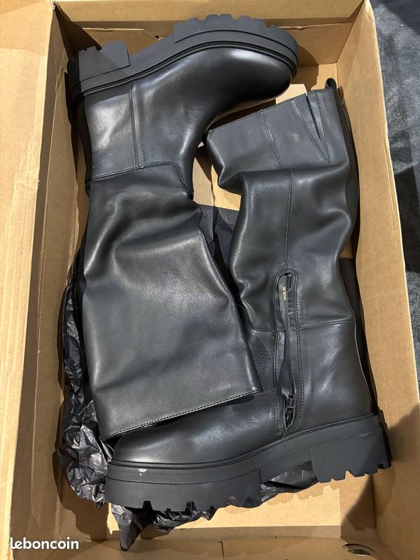 Bottes Ouvertes Devoucoux En Cuir – Taille Large, Pour Cheval – Occasion
