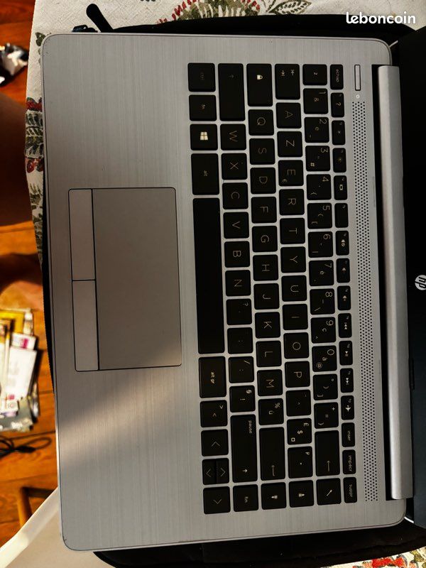 Ordinateur HP 245 G8 d’occasion (image 3)