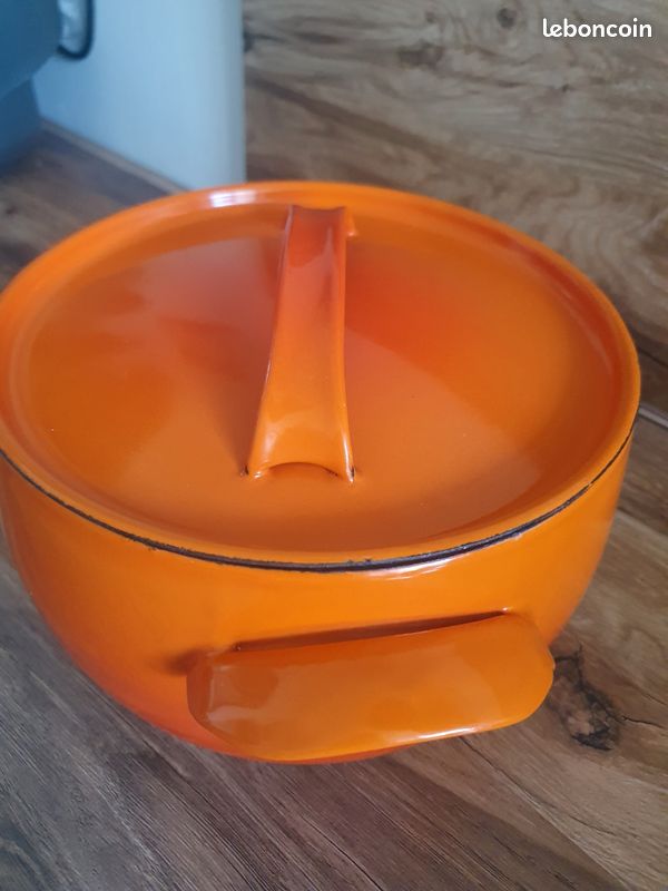 Cocotte à Fondue En Fonte émaillée Orange – Vintage, Fabriquée En France – Diamètre 16,5 Cm
