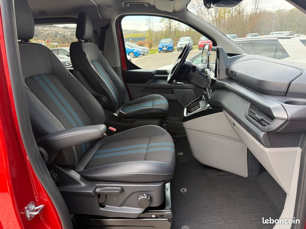 39 990 ht ford transit custom l1h1 cabine approfondie 170 ch bva8 sport. 9 900kms. 01/2025. 5 places (image 10)